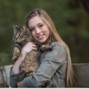 Meet your Posher, Nicole